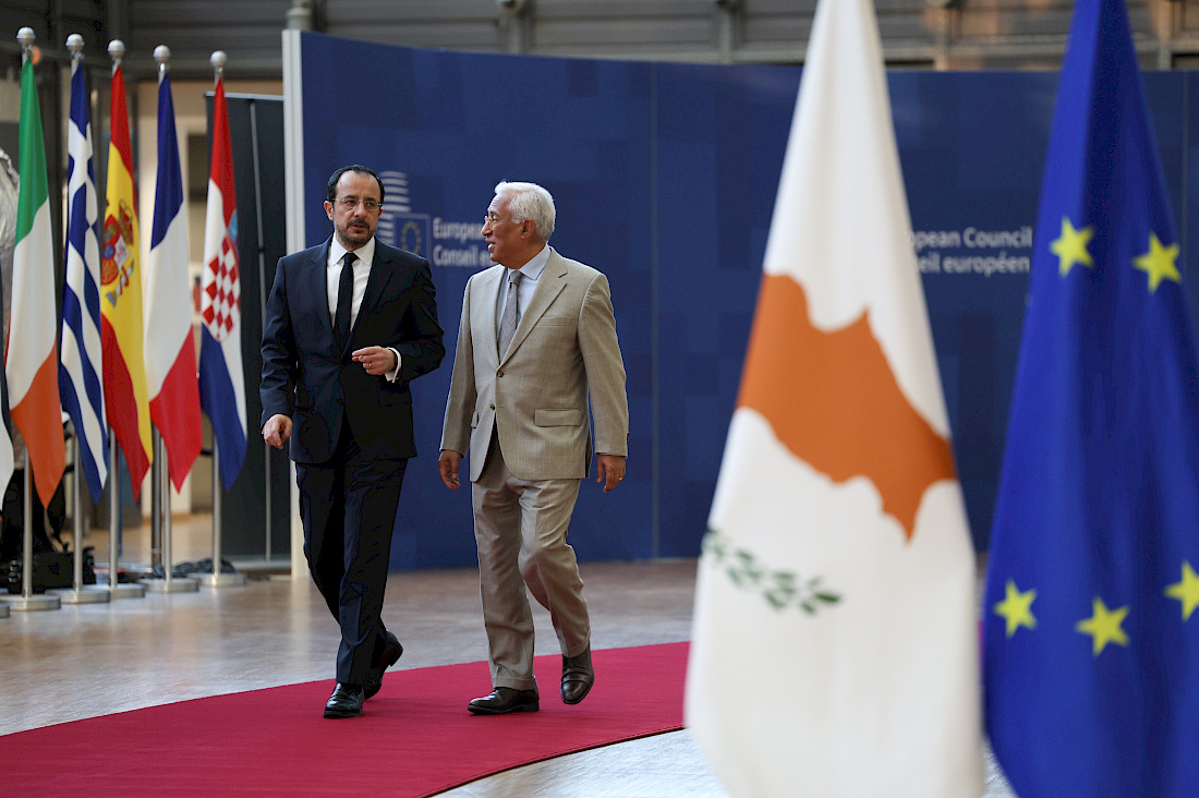 Antonio Costa, Präsident des Europäischen Rates mit dem Präsidenten Zyperns, Nikos Christodoulides. Alexandros Michailidis/Shutterstock